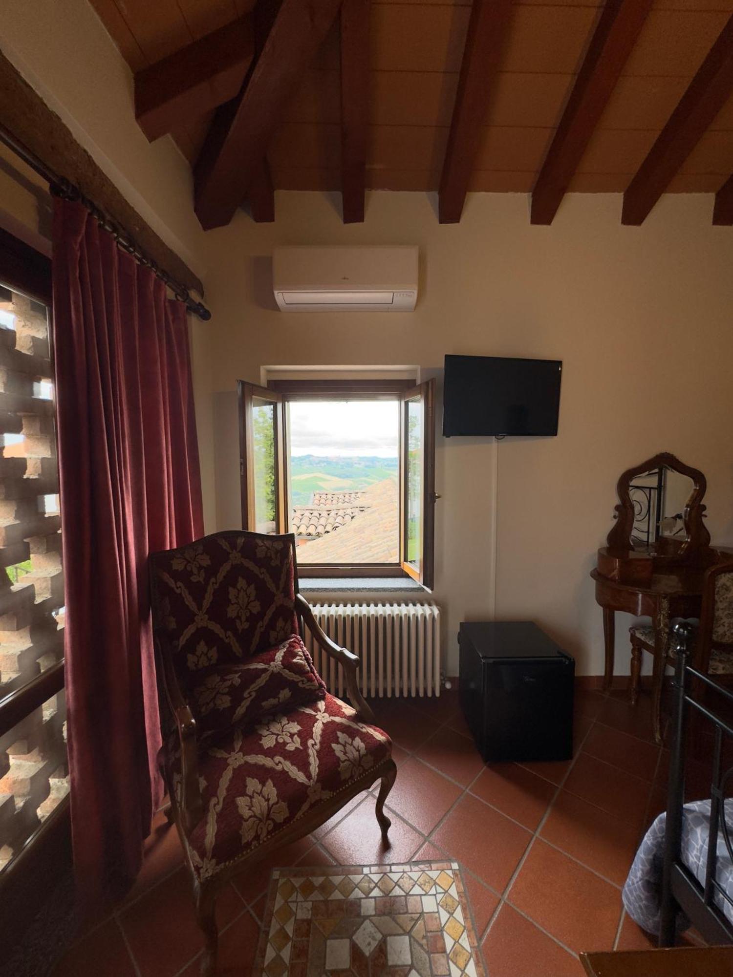 Locanda Osteria La Milonga Agliano Terme Eksteriør billede